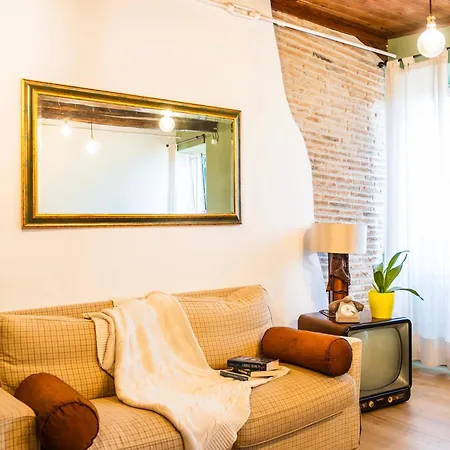 Apartament Adelaide Al Borgo.